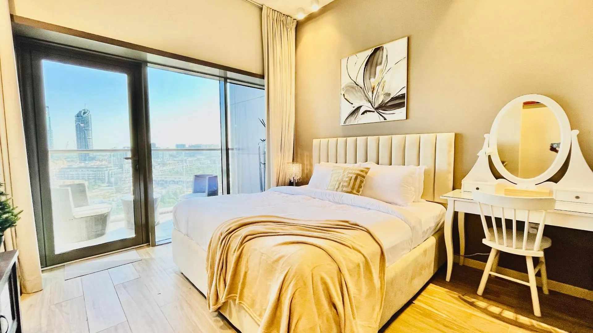Spacious Spectacular Skyline View In Heart Of Dubai