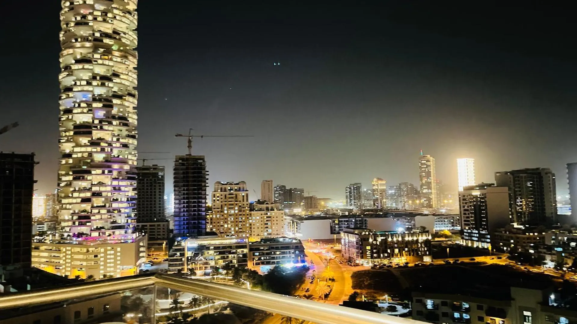 Apartment Spacious Spectacular Skyline View In Heart Of Dubai